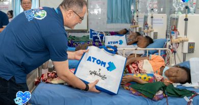 အက်တမ်(ATOM)မှ ကျောက်ကပ်ဆေးစက် လှူဒါန်းကာ ပြည်သူ့ကျန်းမာရေးစောင့်ရှောက်မှု ကဏ္ဍအား မြှင့်တင်